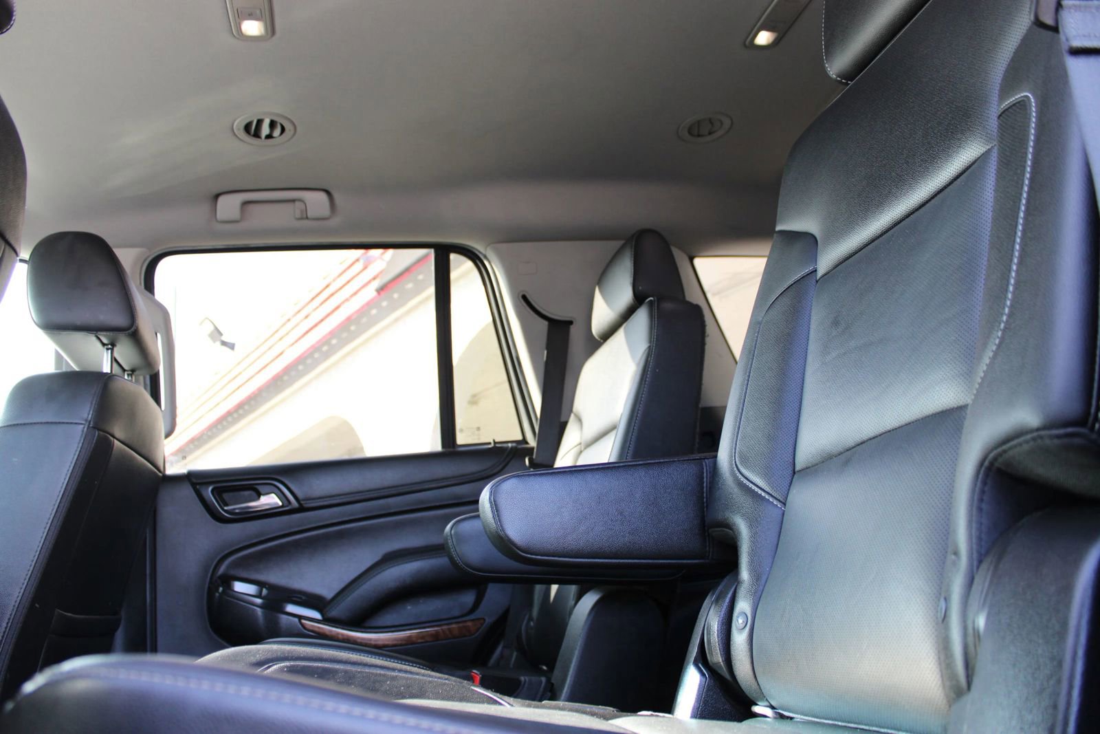 Used 2018 Chevrolet Tahoe Premier image 19