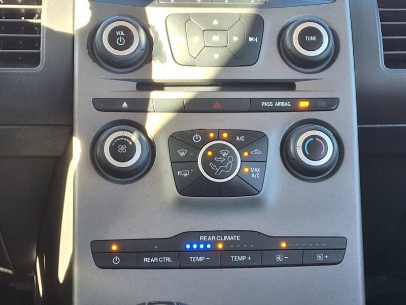 Used 2018 Ford Flex SE image 22