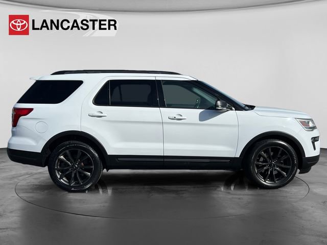 Used 2018 Ford Explorer XLT w/ Equipment Group 202A image 8