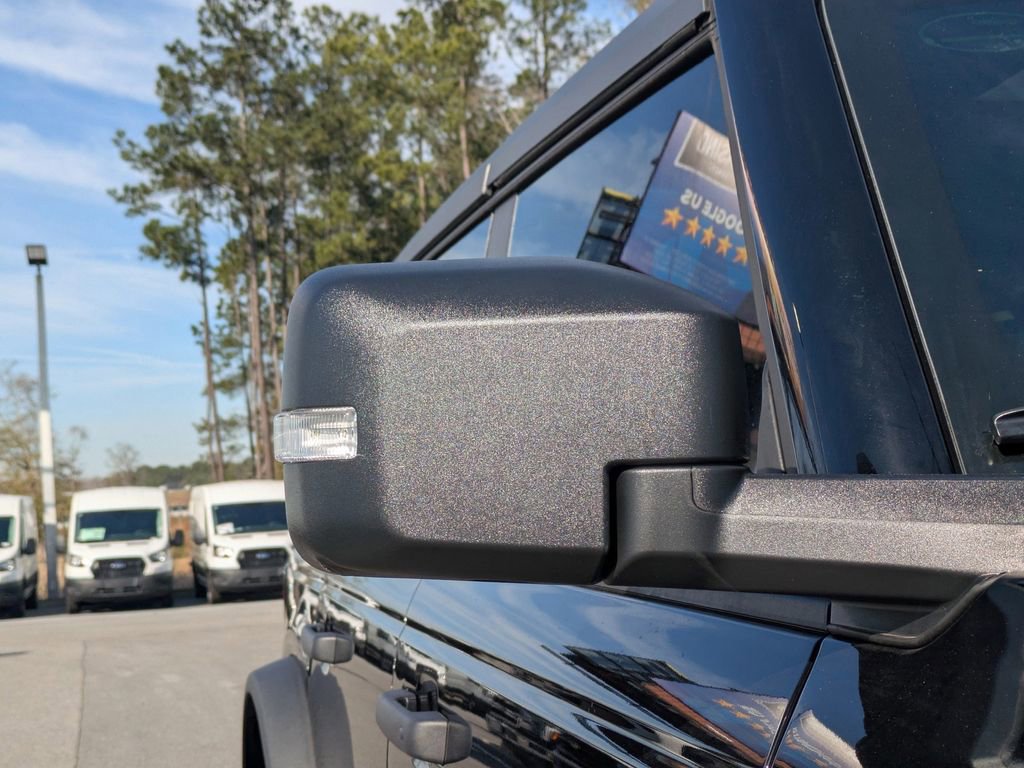 New 2025 Ford Bronco Badlands image 12