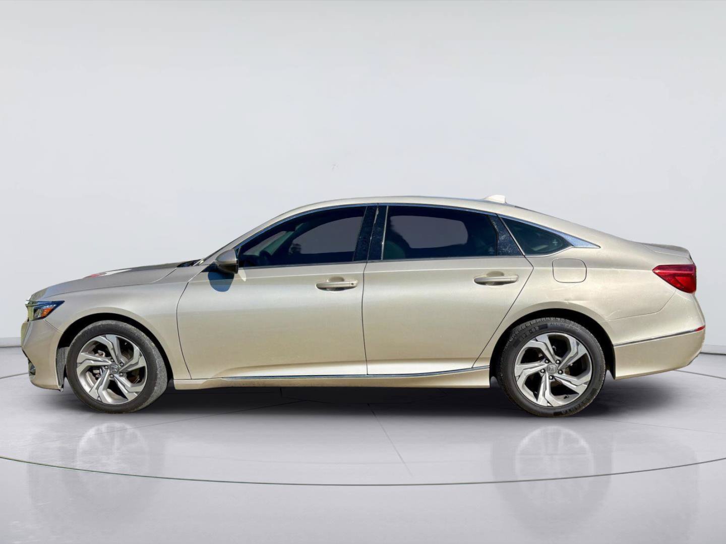 Used 2018 Honda Accord EX-L image 5