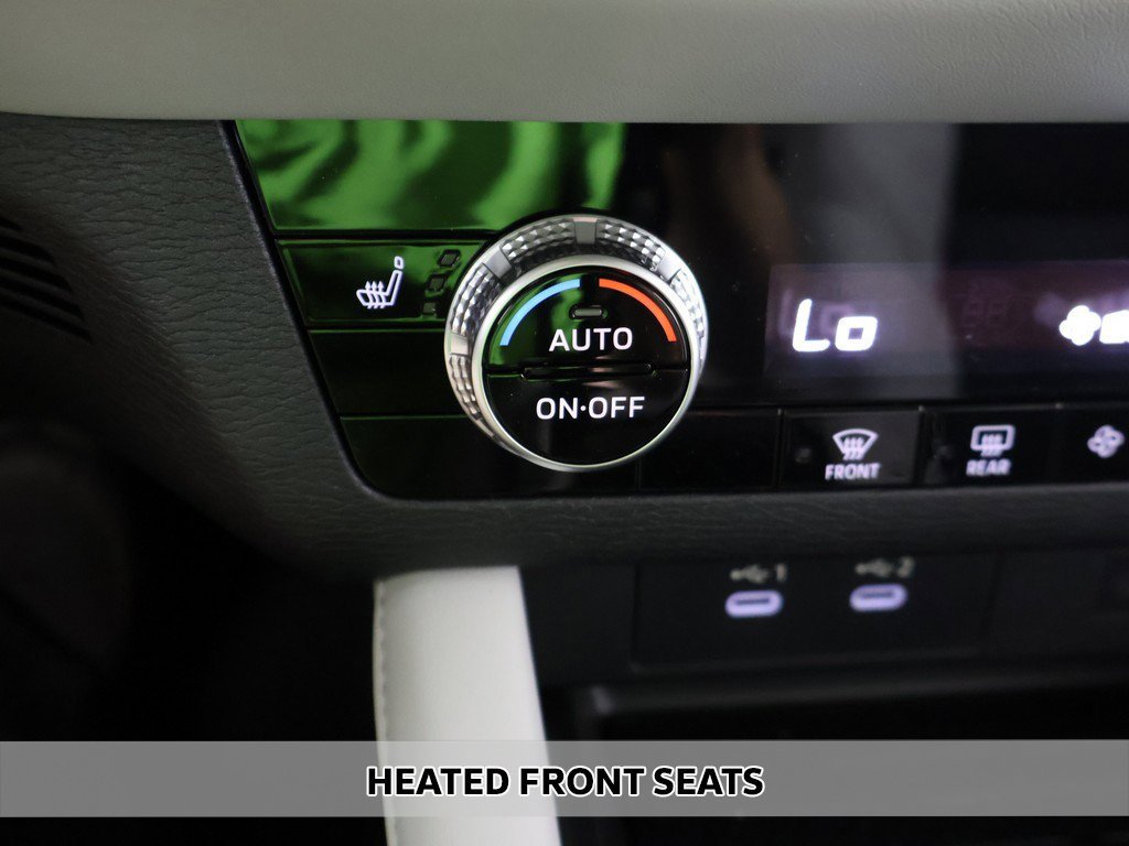 New 2025 Mitsubishi Outlander SE image 9