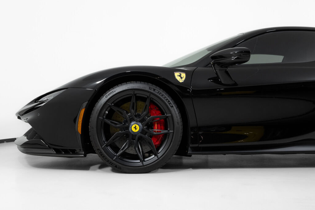Used 2023 Ferrari SF90 Stradale AWD/4WD image 12