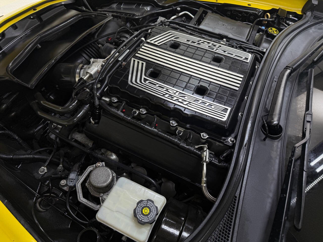 Used 2018 Chevrolet Corvette Z06 RWD image 87