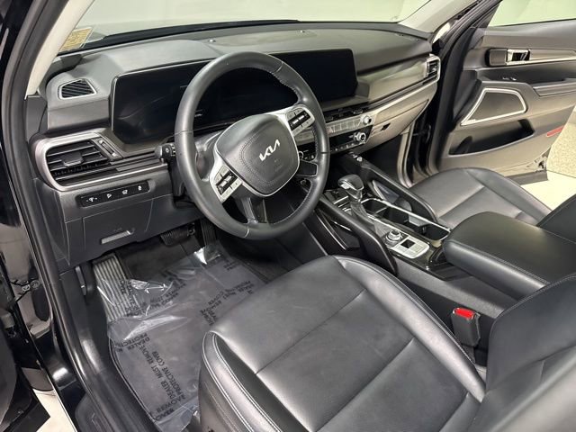 Used 2025 Kia Telluride S image 15
