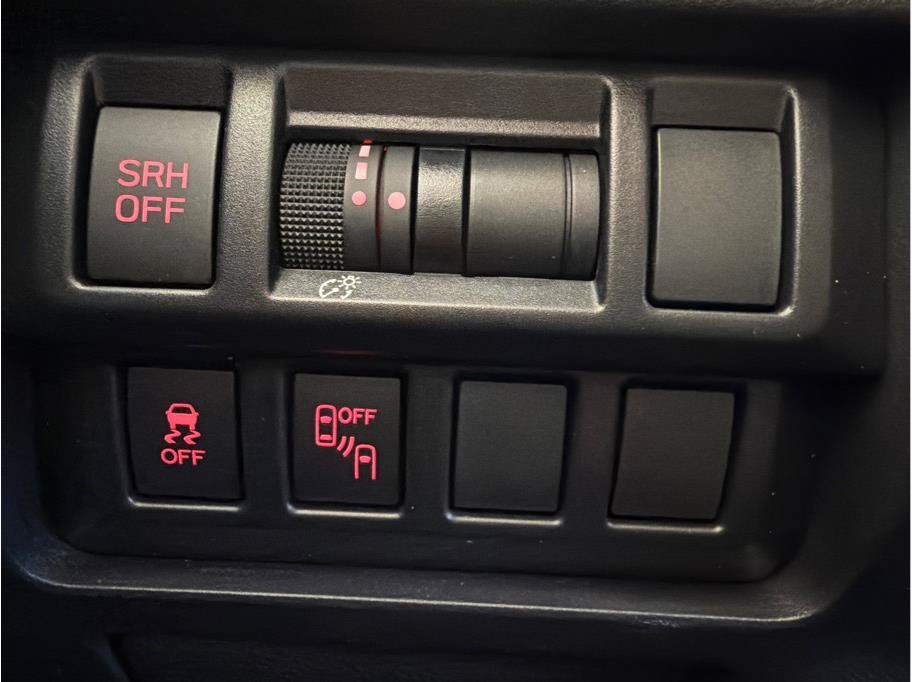 Used 2019 Subaru Impreza 2.0i Limited w/ Popular Package #2 AWD/4WD image 27