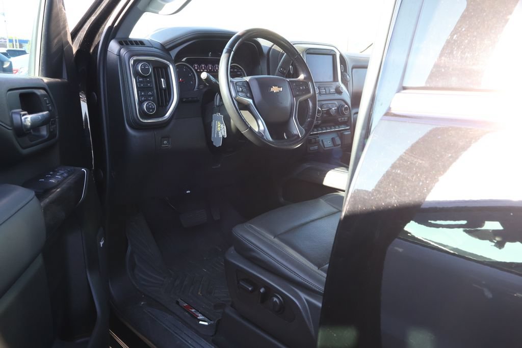 Used 2021 Chevrolet Silverado 2500 LTZ w/ Z71 Chrome Sport Edition AWD/4WD image 11