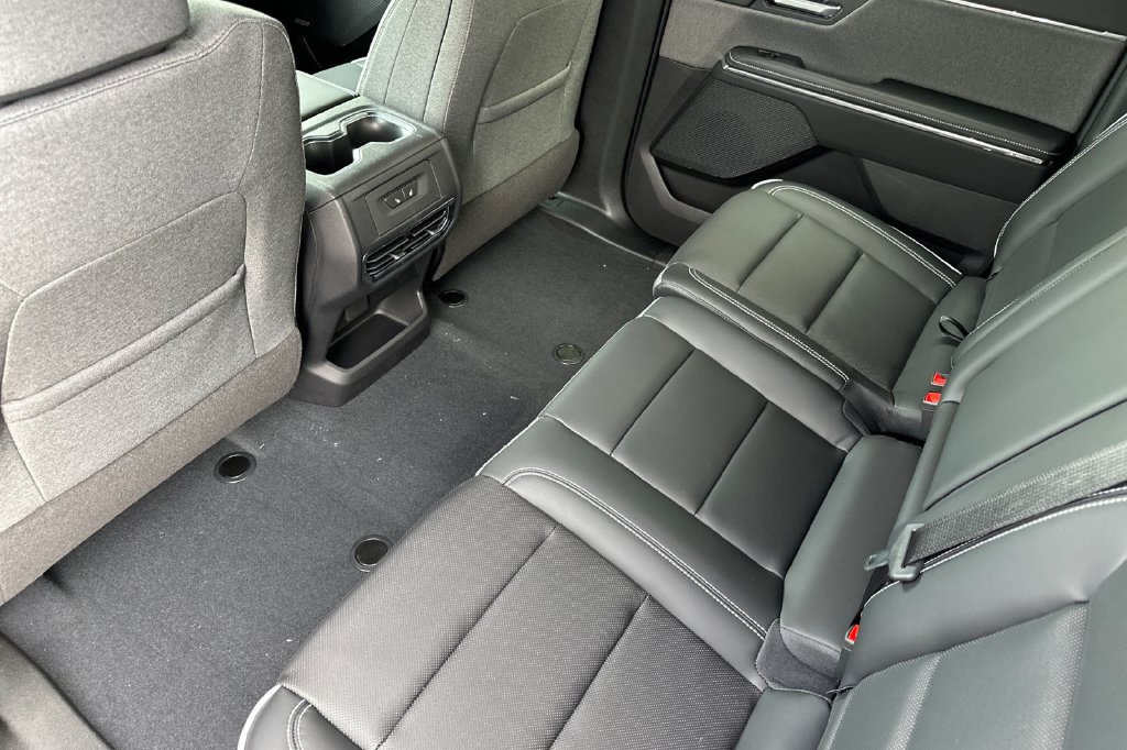 New 2026 GMC Sierra EV Elevation w/ Premium Package AWD/4WD image 16