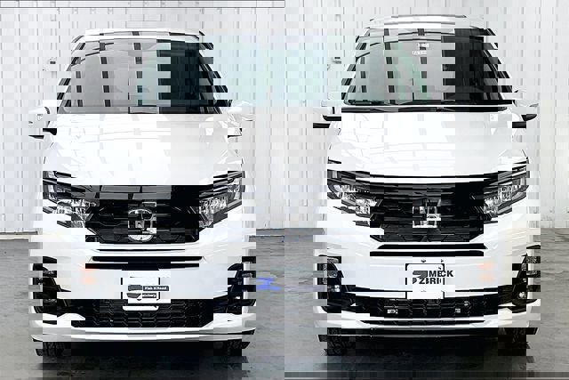 New 2026 Honda Odyssey Touring image 3