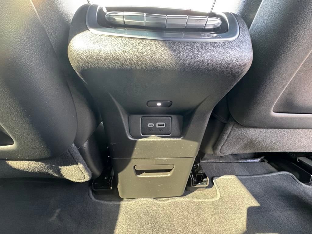 Used 2023 Cadillac XT6 Premium Luxury image 13