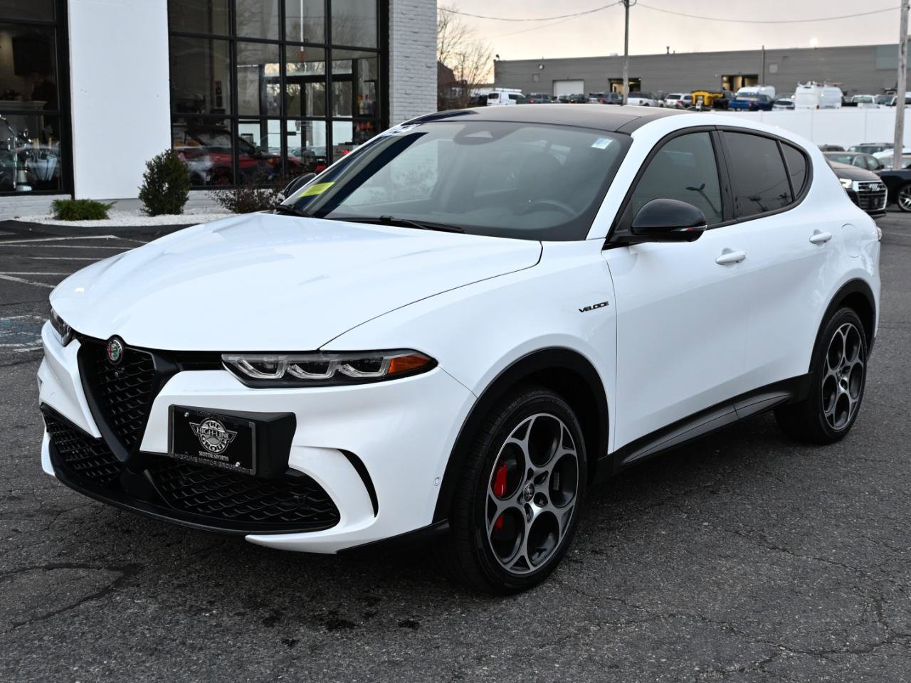 Used 2024 Alfa Romeo Tonale Veloce w/ Active Assist Package image 2