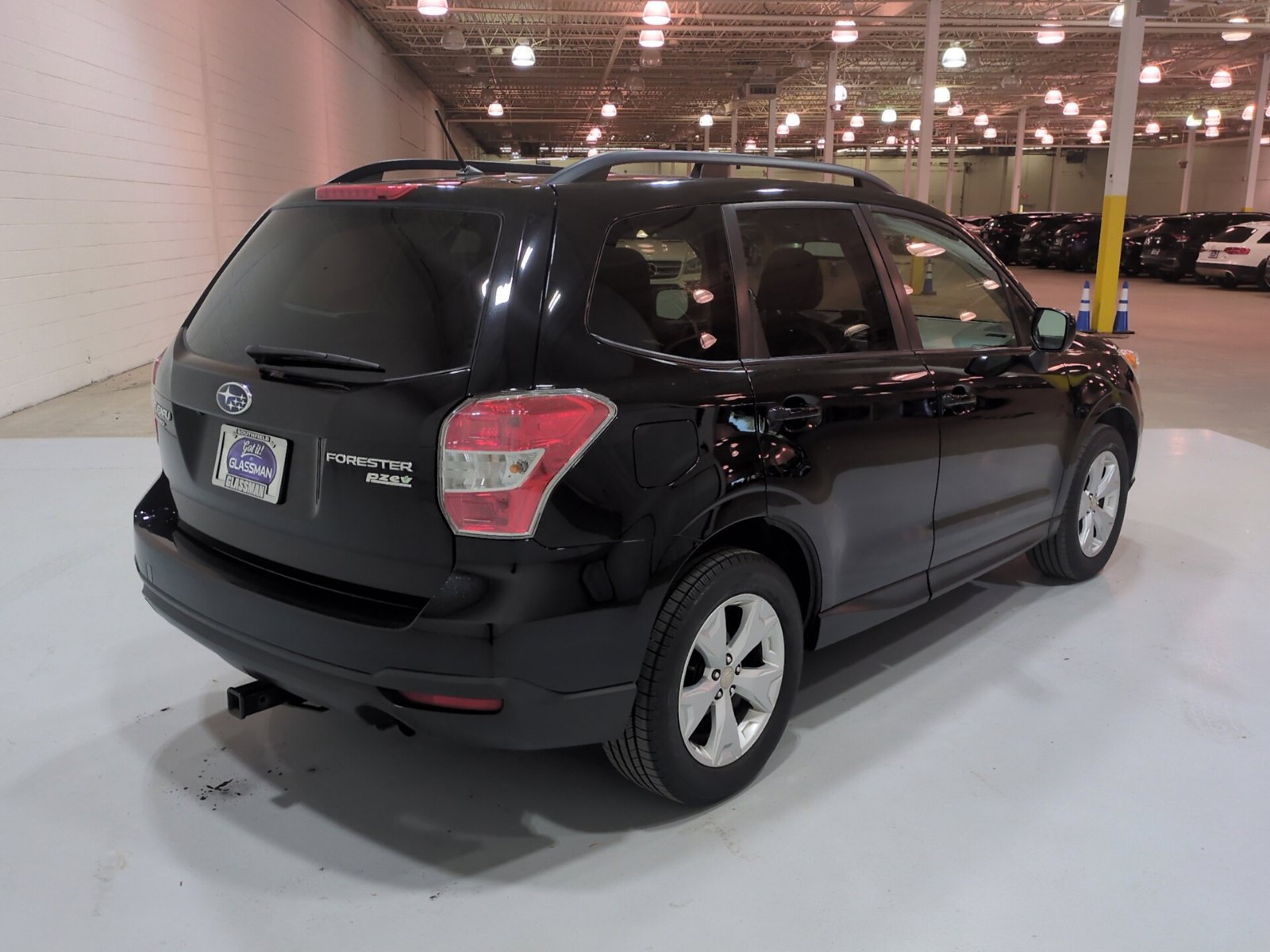 Used 2015 Subaru Forester 2.5i Premium w/ All-Weather Package AWD/4WD image 3