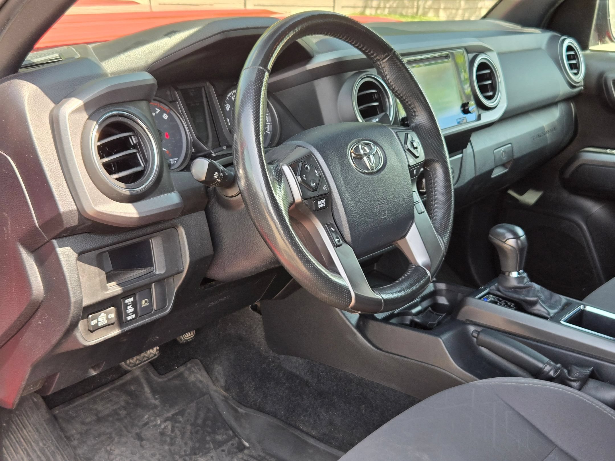 Used 2019 Toyota Tacoma TRD Sport RWD image 12