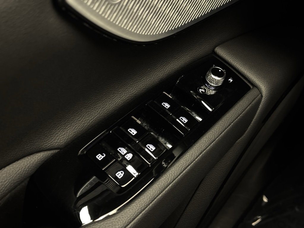 New 2024 Maserati Grecale GT image 10