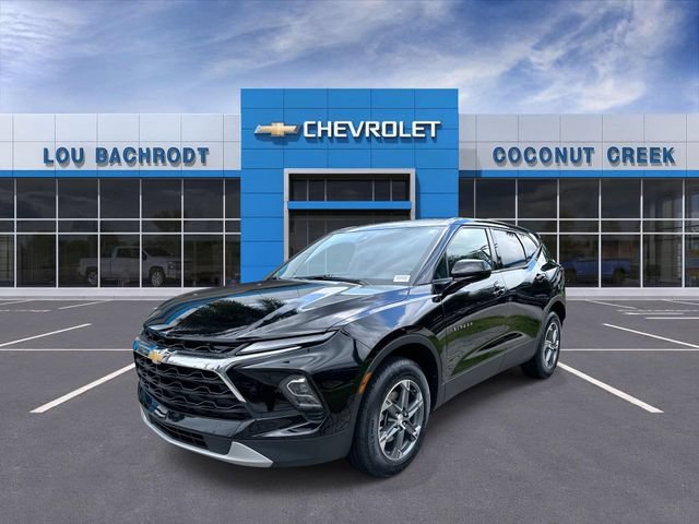 Used 2025 Chevrolet Blazer LT FWD image 4