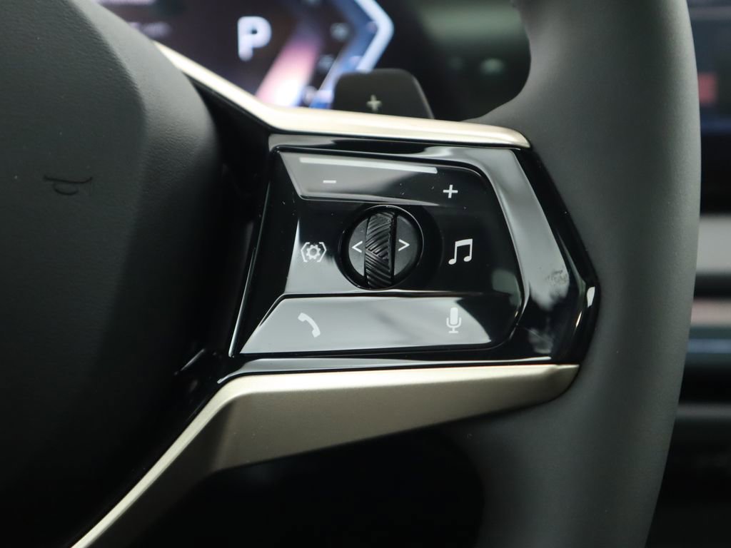 Certified 2025 BMW X3 xDrive30i w/ Convenience Package image 12