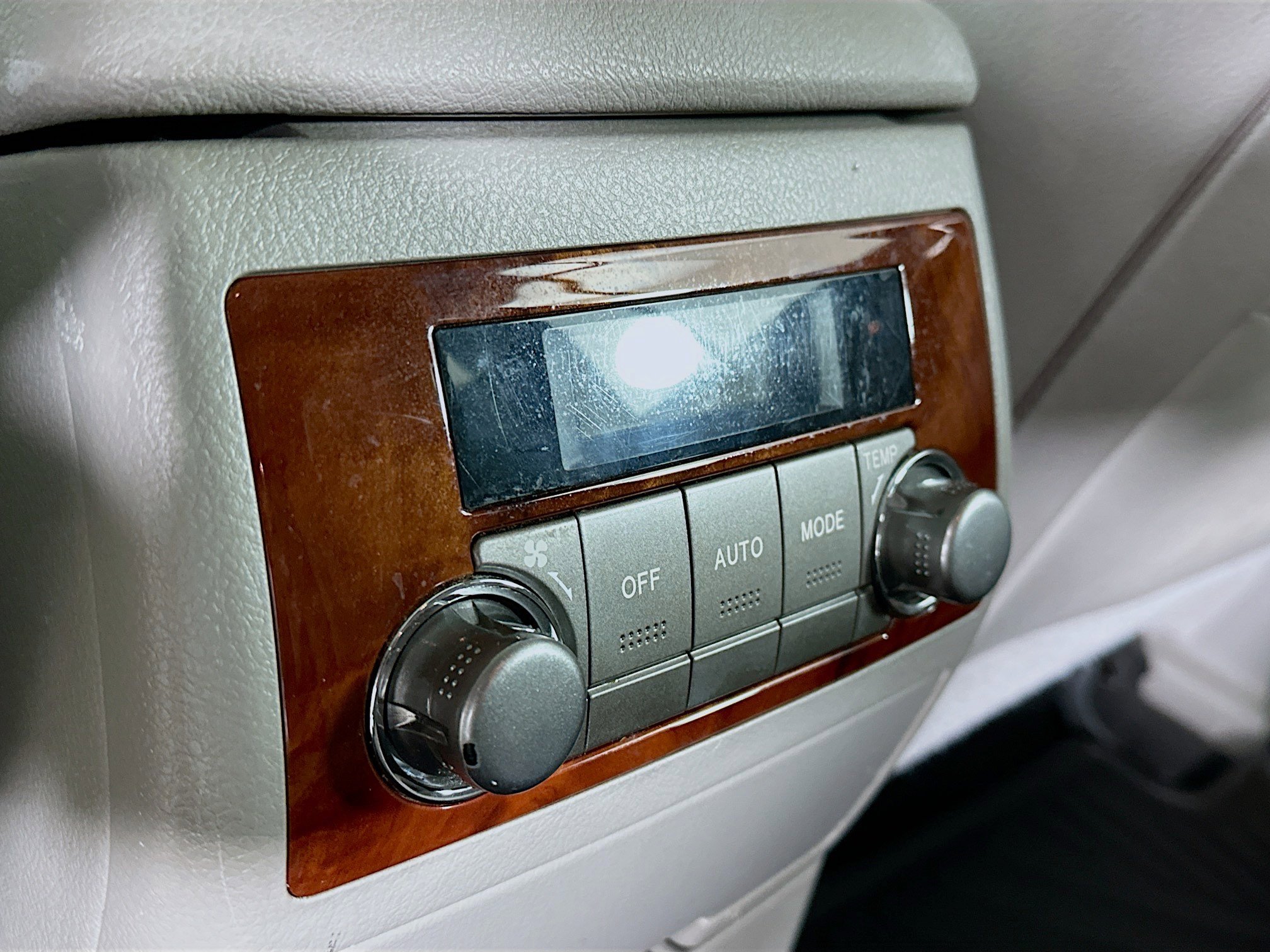 Used 2013 Toyota Highlander Limited image 28