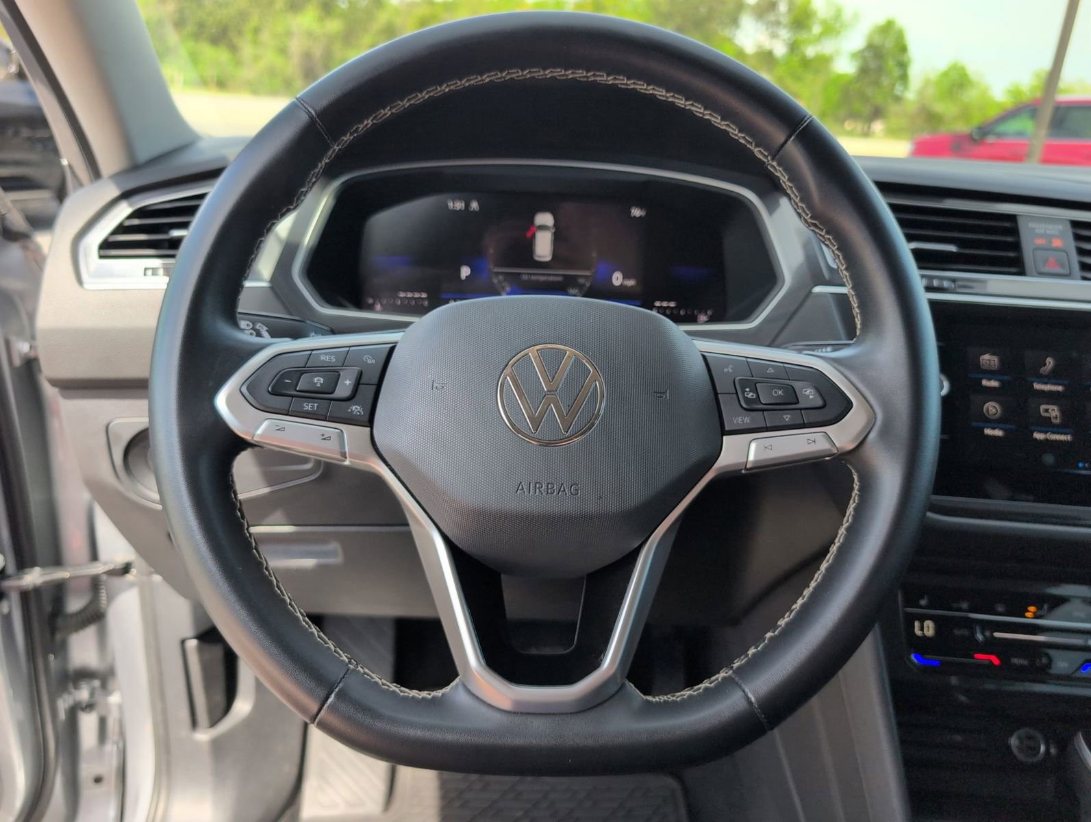 Used 2024 Volkswagen Tiguan Wolfsburg Edition image 24