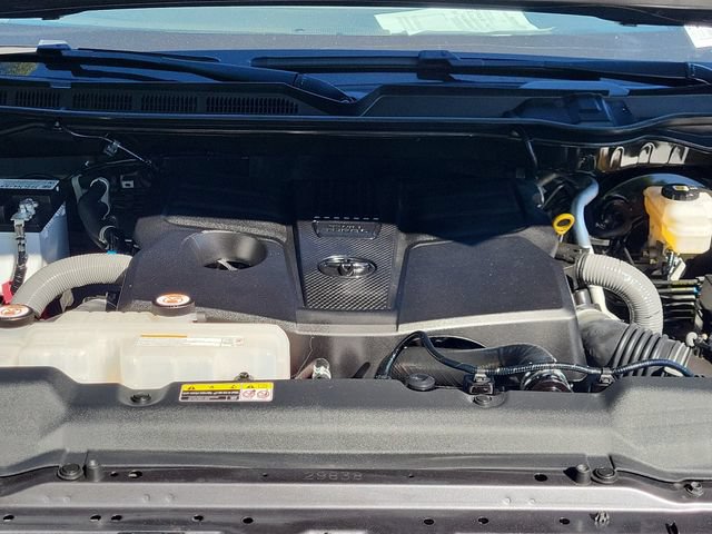 Used 2023 Toyota Tundra Platinum AWD/4WD image 11