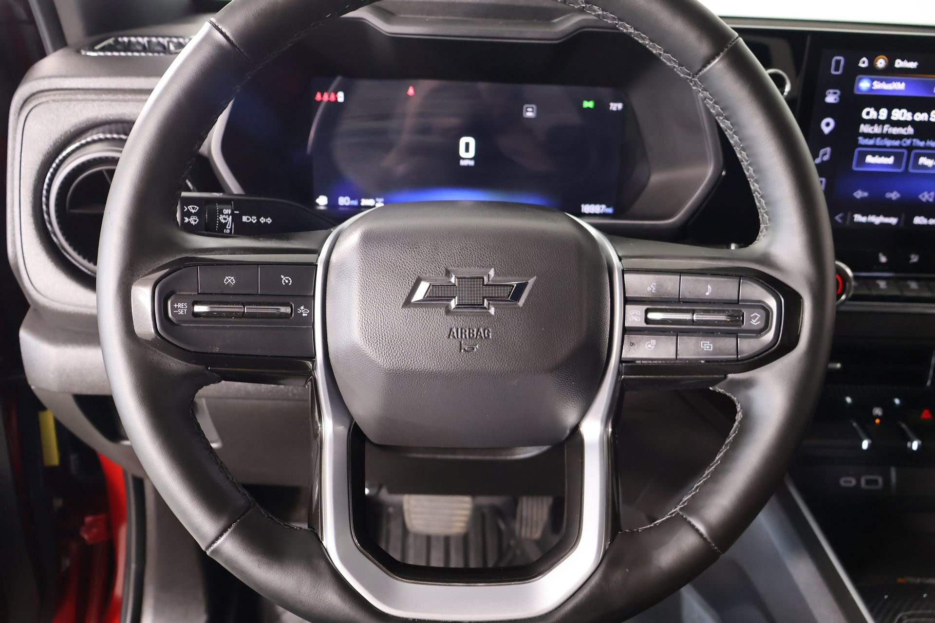 Used 2025 Chevrolet Colorado Trail Boss AWD/4WD image 3