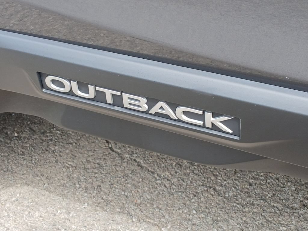 Used 2025 Subaru Outback Premium w/ Popular Package #1 AWD/4WD image 3