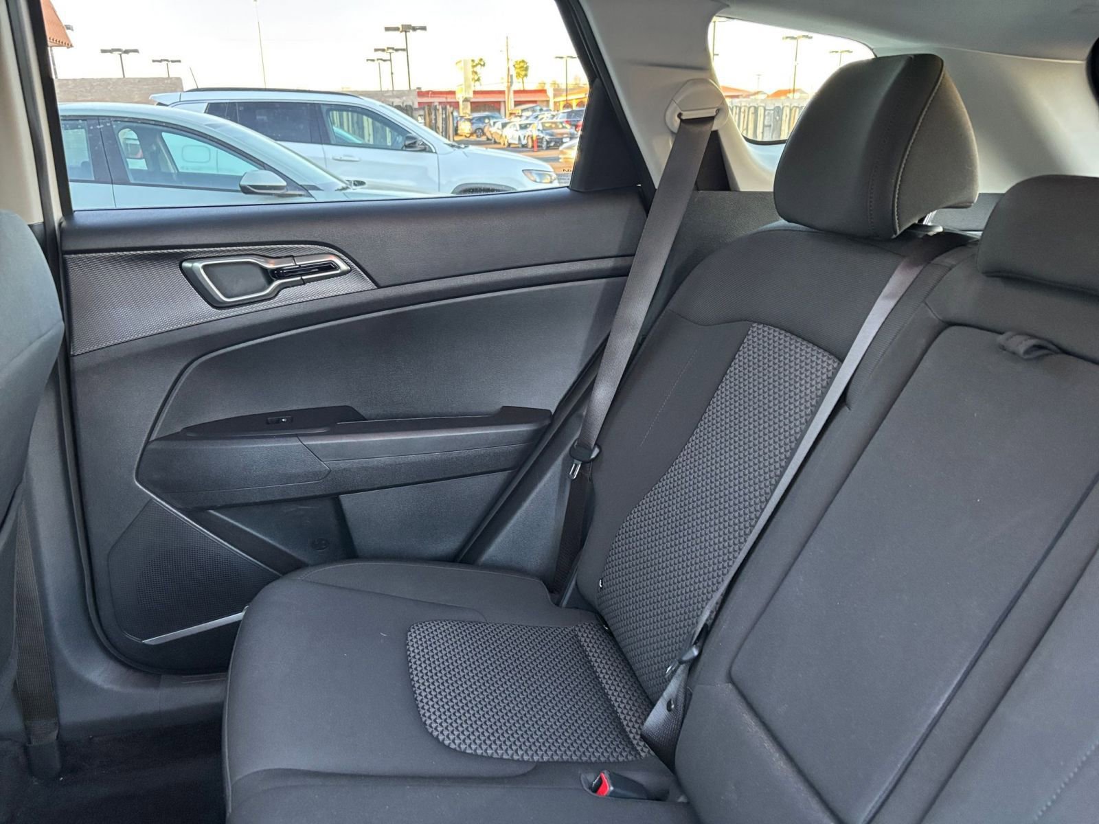 Used 2025 Kia Sportage LX FWD image 37