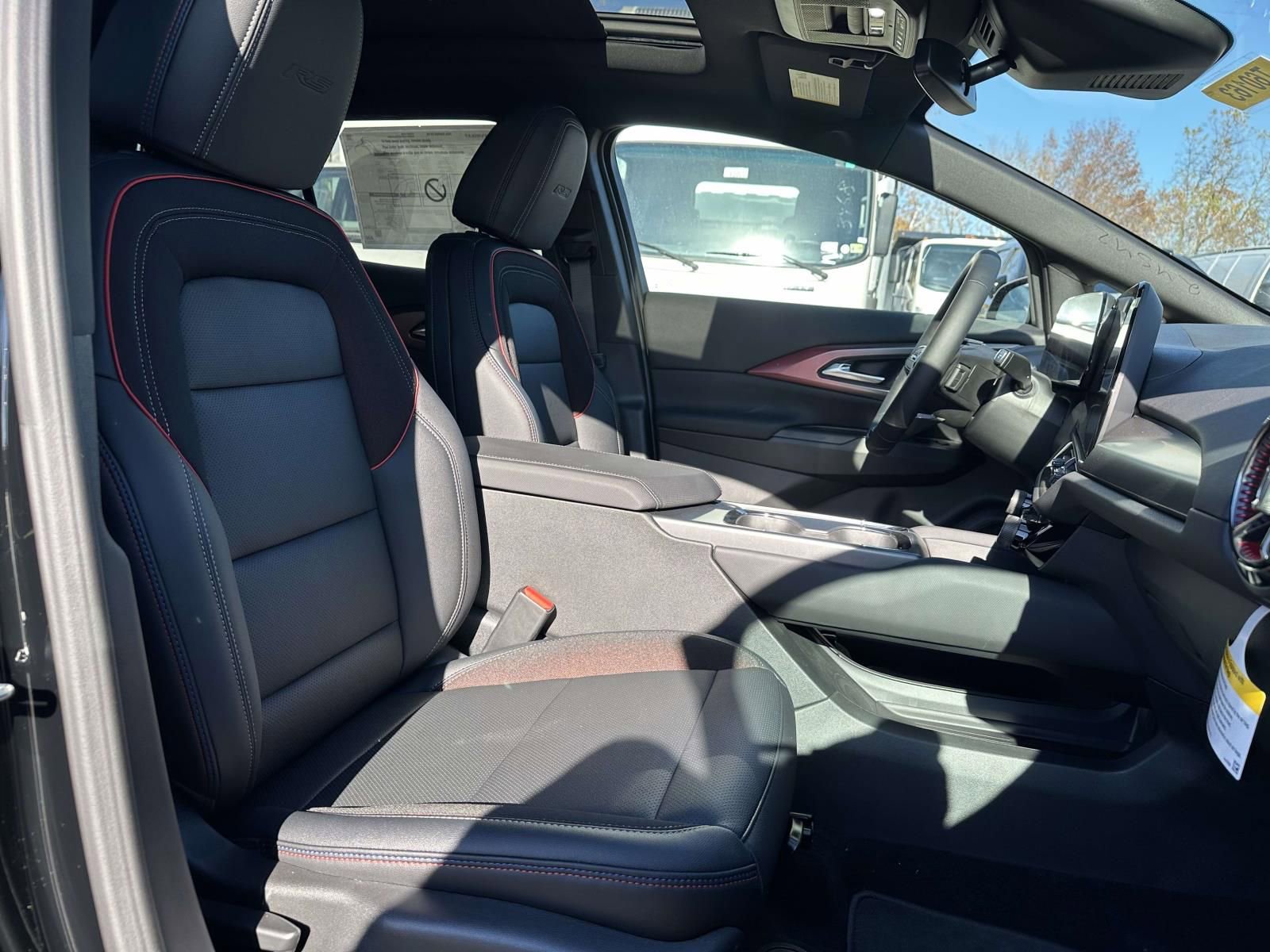New 2026 Chevrolet Equinox EV RS FWD image 24