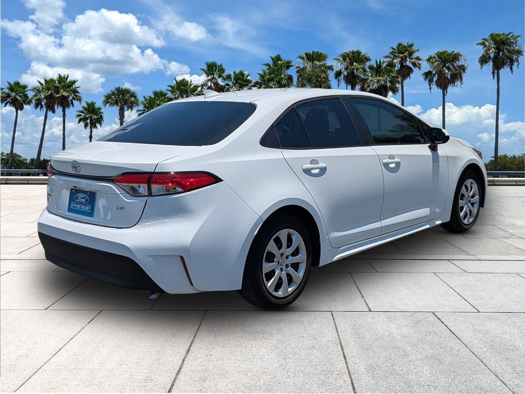 Used 2024 Toyota Corolla LE FWD image 7
