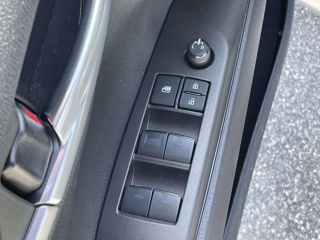 Used 2023 Toyota Camry LE FWD image 6