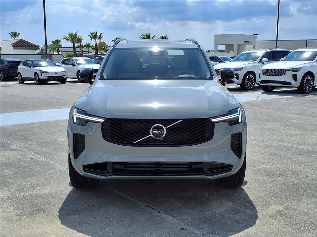 New 2026 Volvo XC90 T8 Ultra w/ Lounge Package AWD/4WD image 2