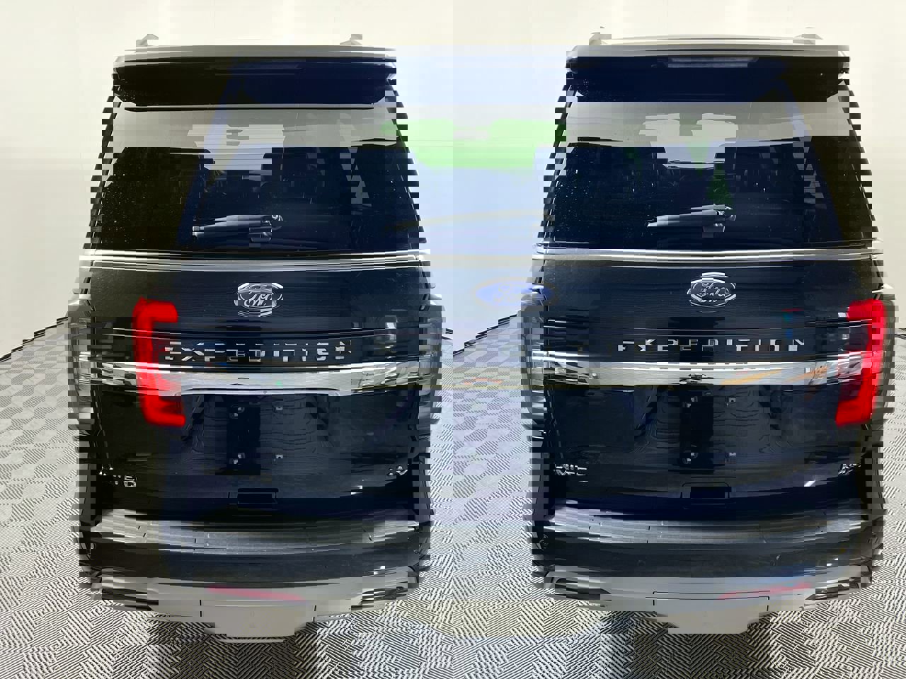 Used 2024 Ford Expedition Max Limited image 4