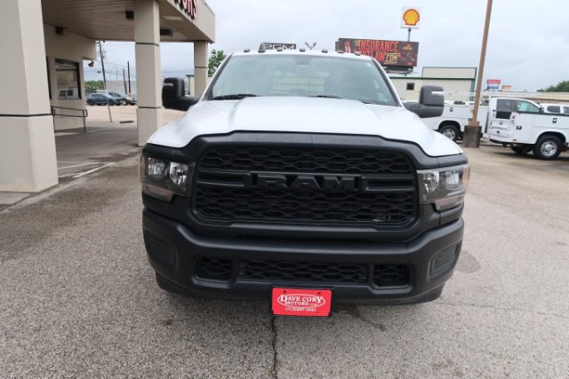 Used 2024 RAM 3500 Tradesman w/ Max Tow Package RWD image 2