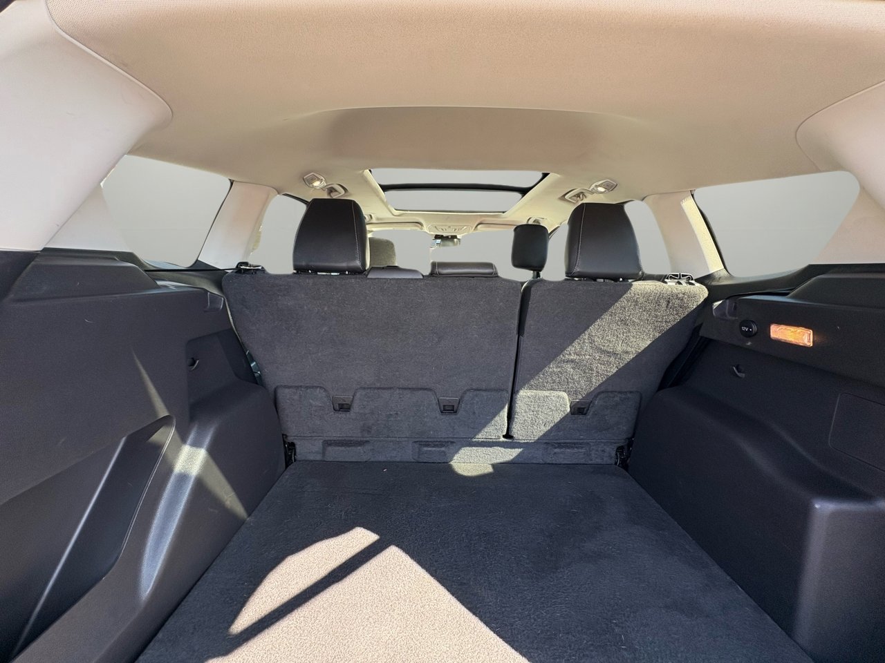 Used 2018 Ford Escape SEL w/ Ford Safe & Smart Package image 39