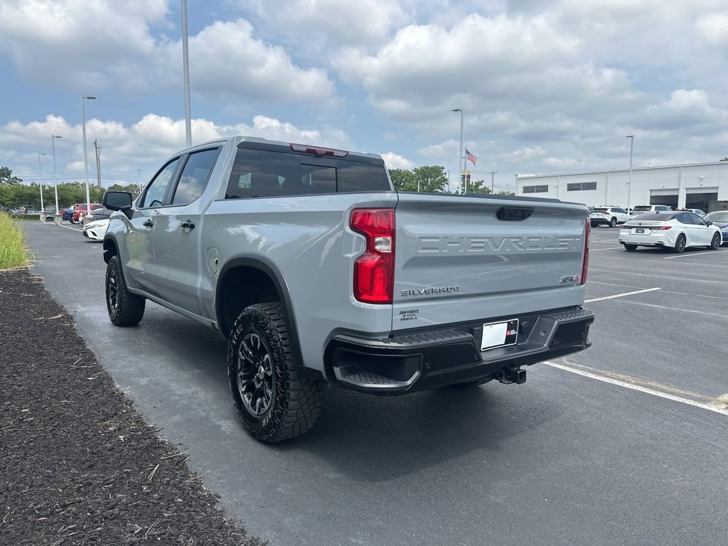 Used 2024 Chevrolet Silverado 1500 ZR2 w/ Technology Package image 5