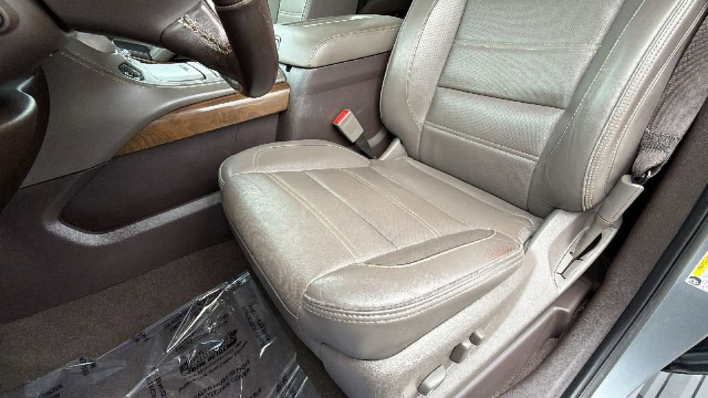 Used 2019 GMC Yukon Denali w/ Denali Ultimate Package AWD/4WD image 19