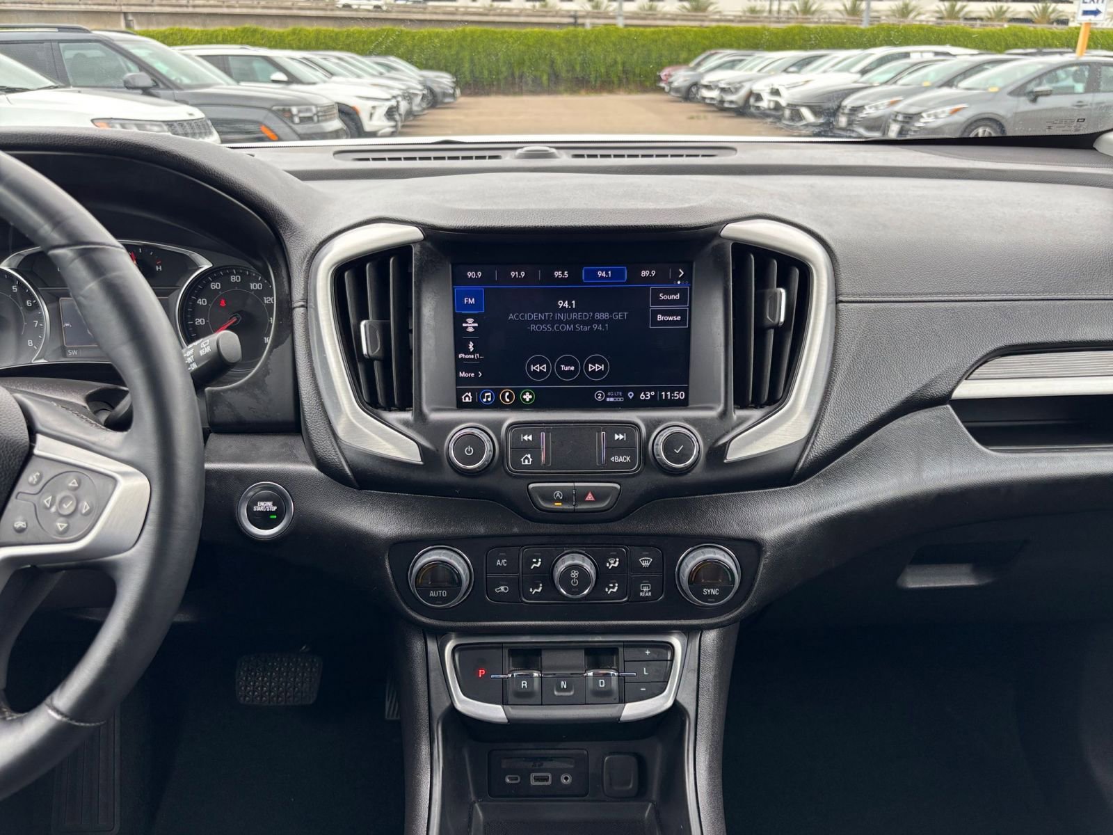 Used 2024 GMC Terrain SLT AWD/4WD image 17