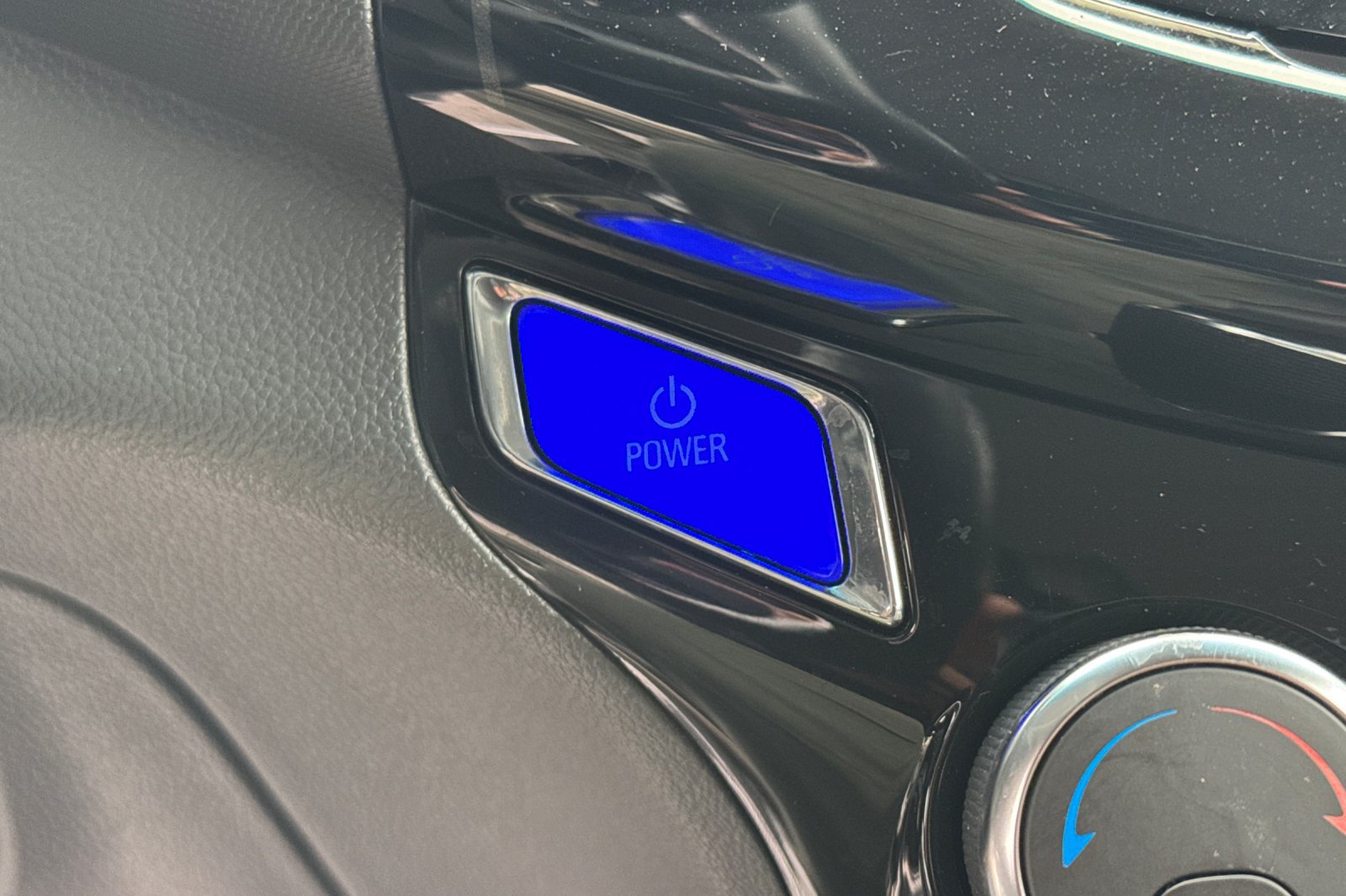 Used 2014 Chevrolet Spark LT FWD image 34