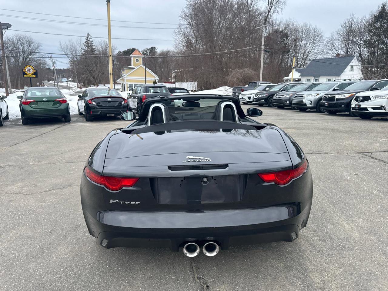 Used 2015 Jaguar F-TYPE Convertible image 10