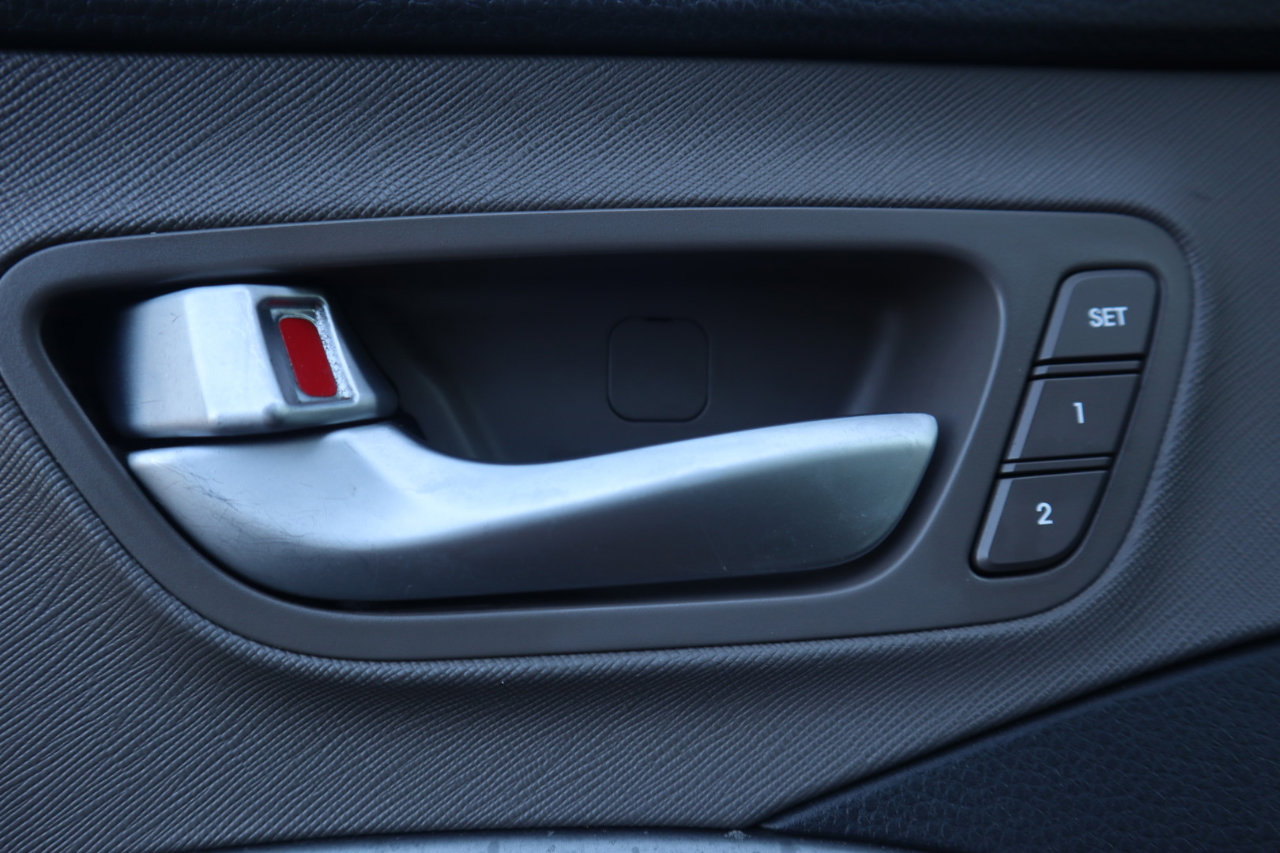 Used 2017 Hyundai Santa Fe AWD w/ SE Ultimate Tech Package 03 image 75