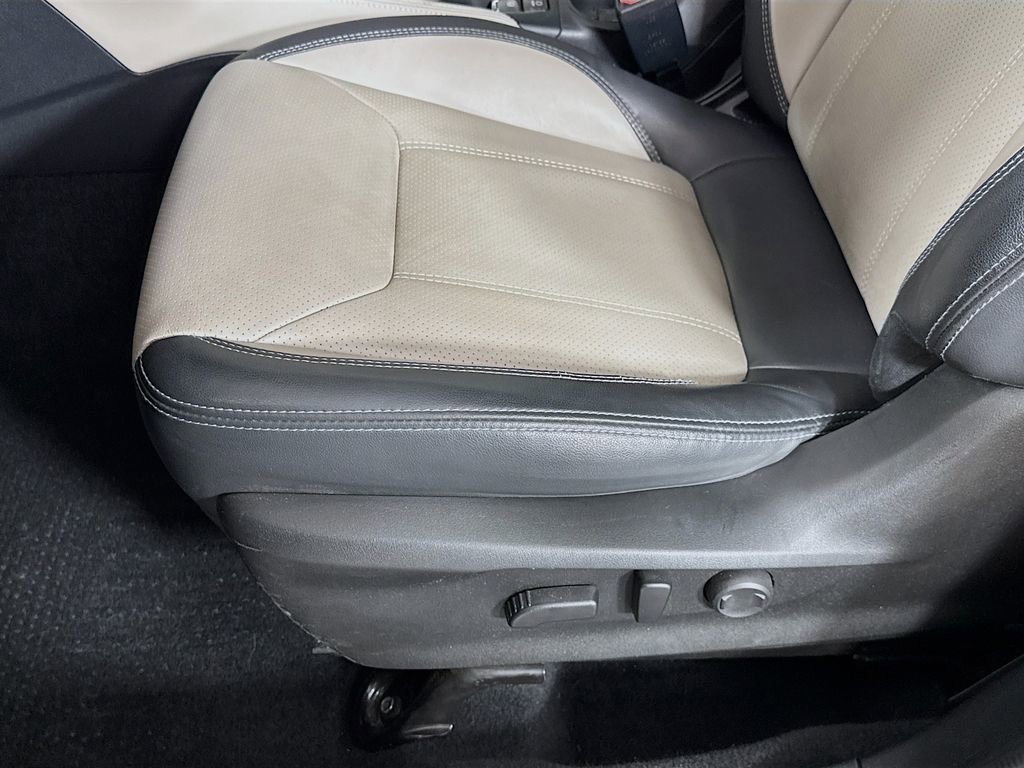 Used 2022 Subaru Forester Limited image 23