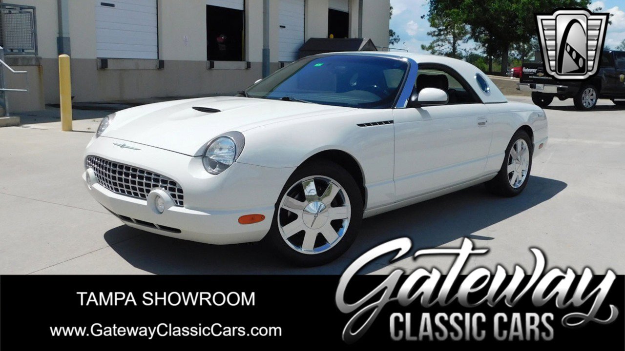 Used 2002 Ford Thunderbird image 1