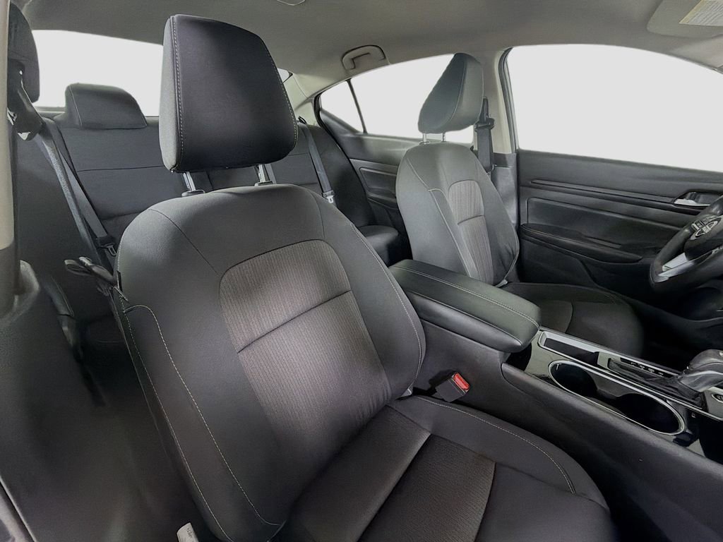 Used 2024 Nissan Altima 2.5 SV image 27