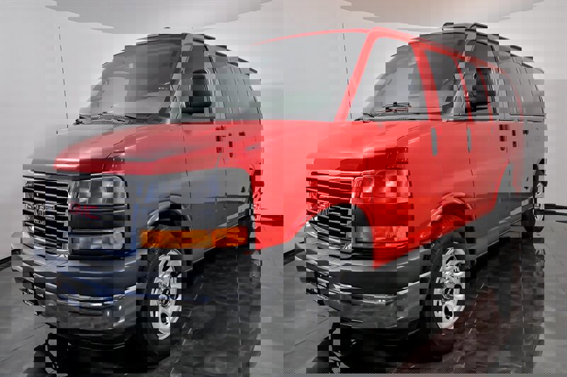 Used 2014 GMC Savana 1500 image 5