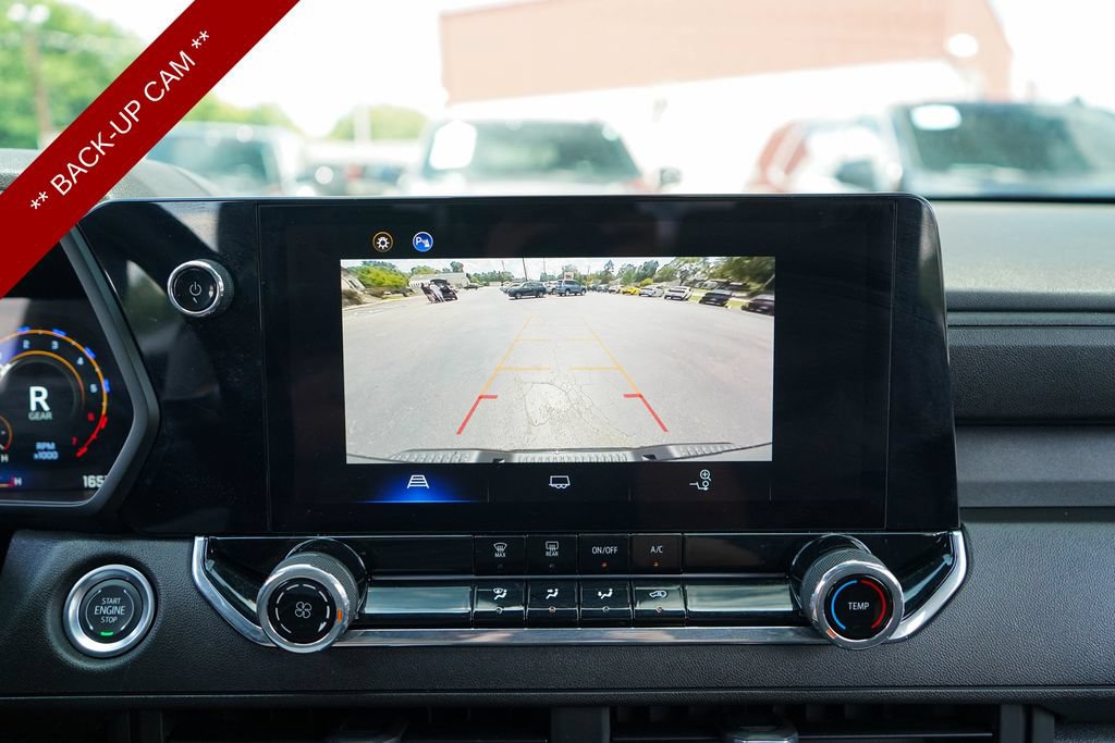 Used 2025 Chevrolet Colorado W/T RWD image 10