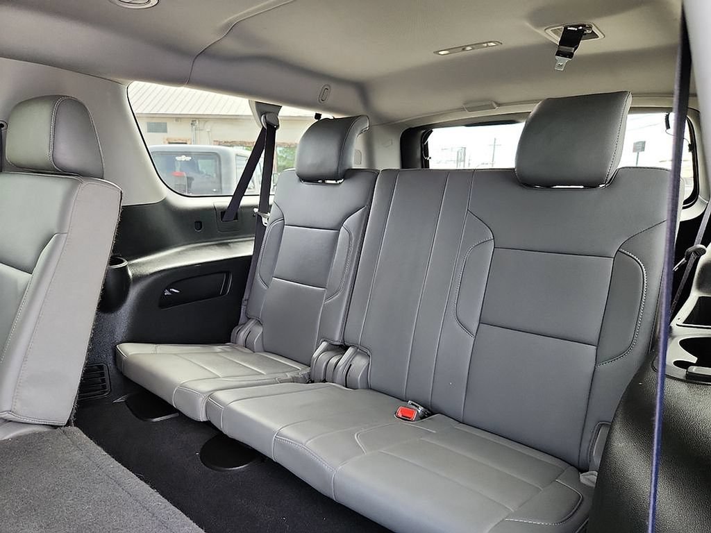 Used 2020 Chevrolet Suburban LT AWD/4WD image 19