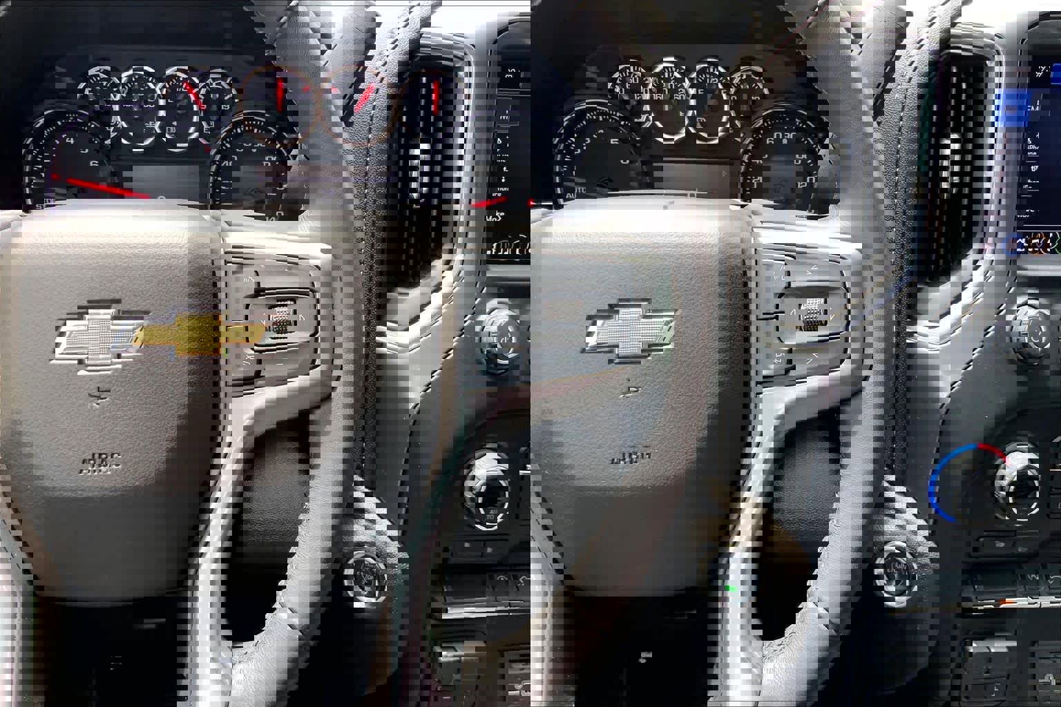 Used 2020 Chevrolet Silverado 1500 LT w/ Texas Edition RWD image 24