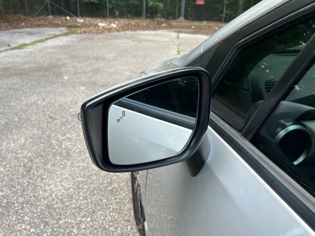 Used 2021 Nissan Versa SV FWD image 12