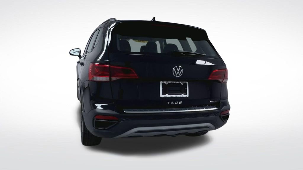 Used 2023 Volkswagen Taos S w/ Driver Assistance Package AWD/4WD image 7
