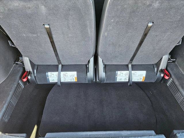 Used 2018 Ford Explorer XLT w/ Equipment Group 202A image 7