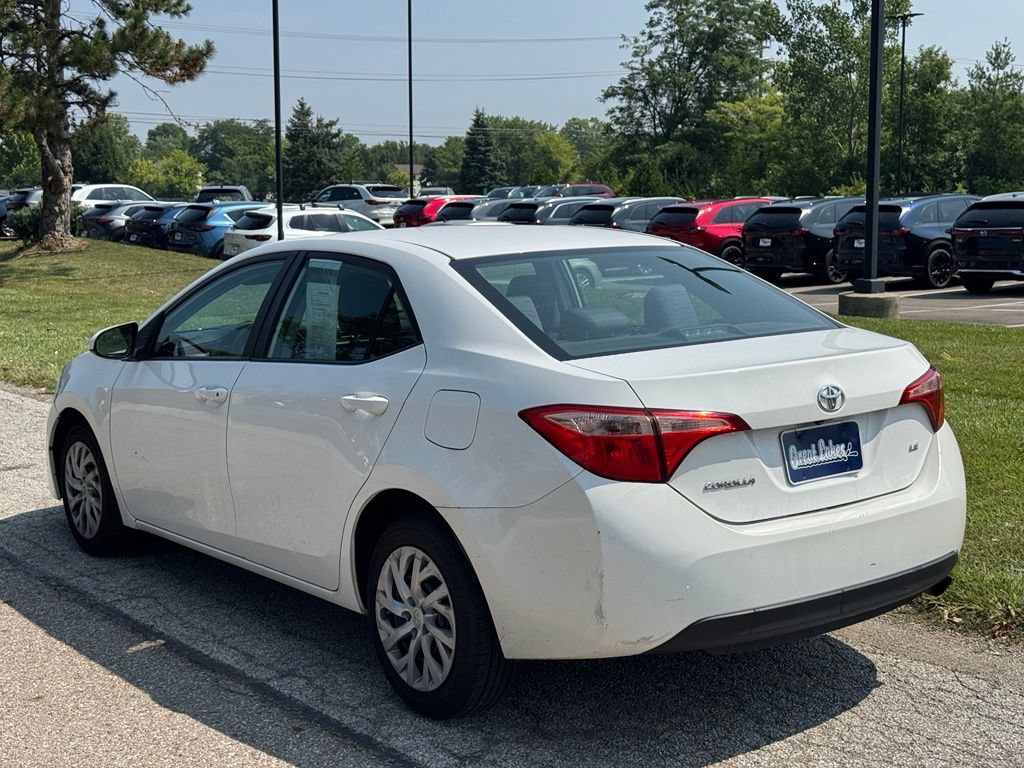 Used 2017 Toyota Corolla LE FWD image 3